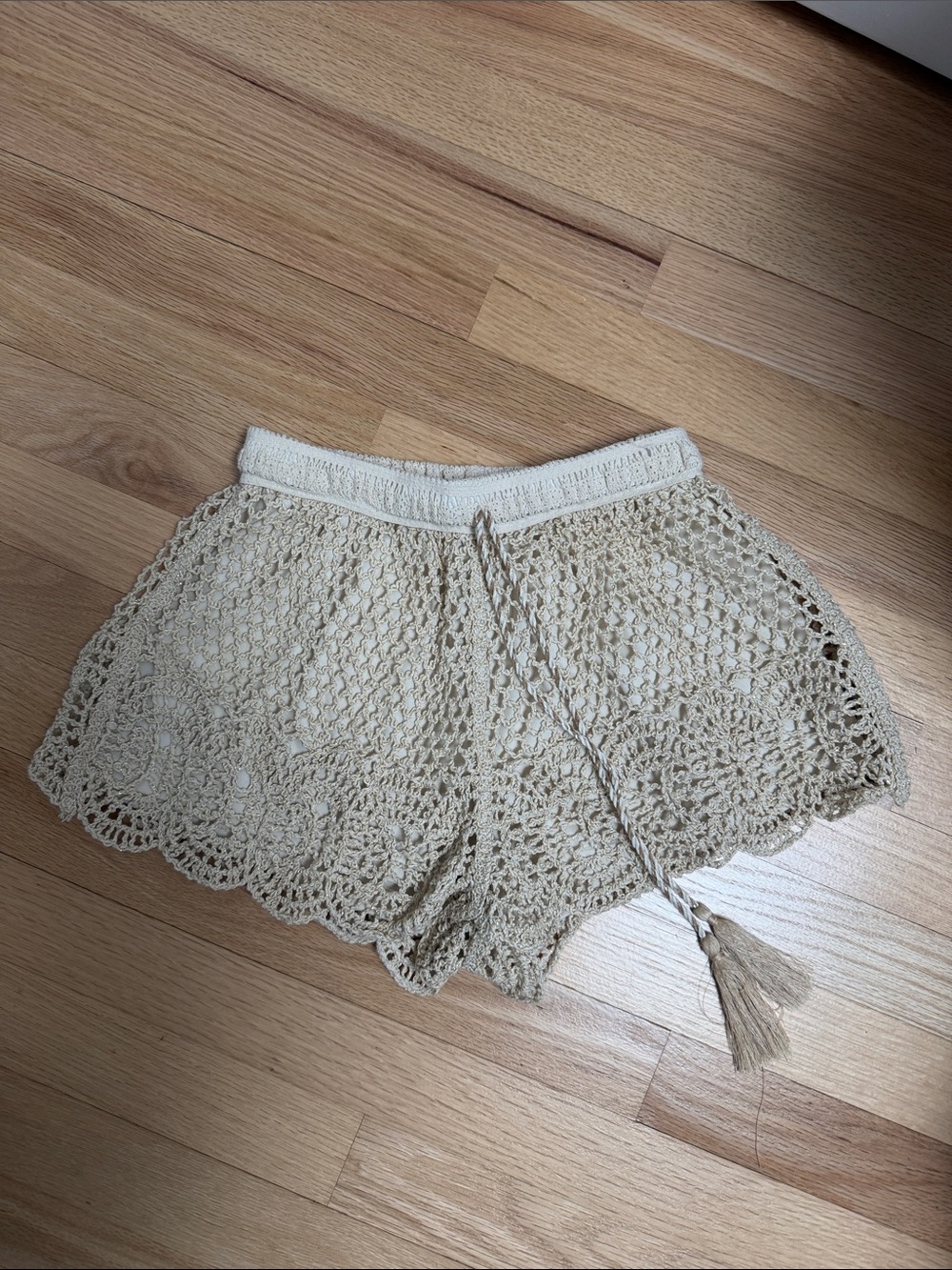 NEW Vintage Havana Cream and Gold Lined Crochet Shorts - S